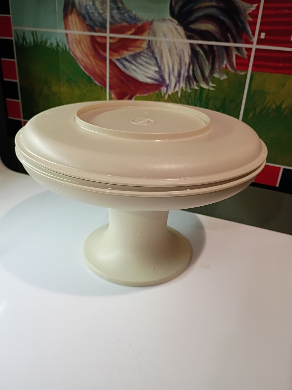 Tupperware Keep It Warm Serving Tray